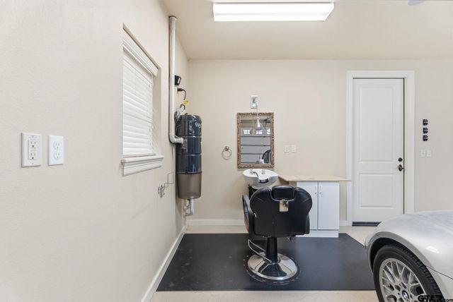 3814 Brighton Creek Circle, Tyler, TX 75707