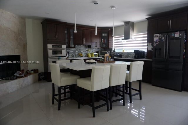 6940 SW 89th Ct, Miami, FL 33173