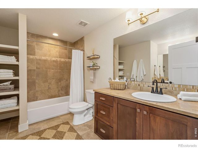 2102 Kerry Hill Drive, Fort Collins, CO 80525