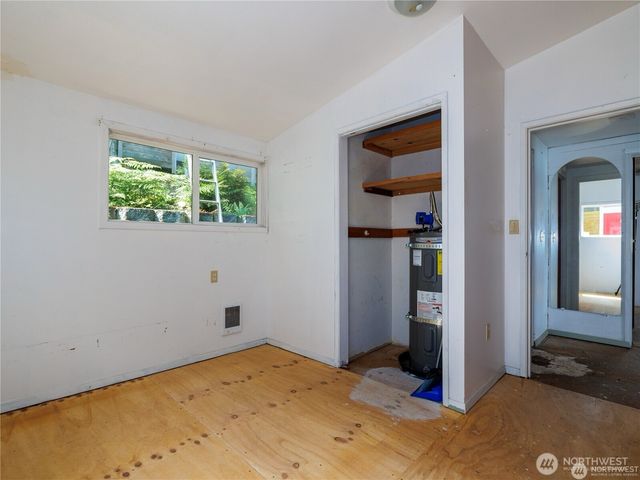 40 N Triton Head Drive, Lilliwaup, WA 98555