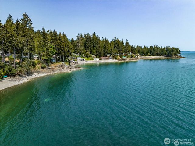 40 N Triton Head Drive, Lilliwaup, WA 98555