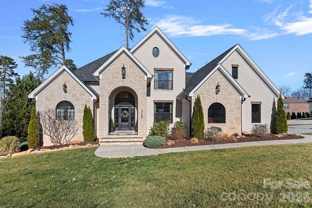 329 Bent Tree Drive, Stanley, NC 28164