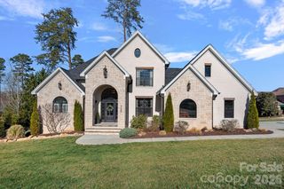 329 Bent Tree Drive, Stanley, NC 28164