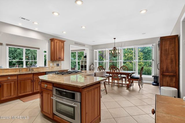 11 Palmer Circle, Millstone, NJ 08535