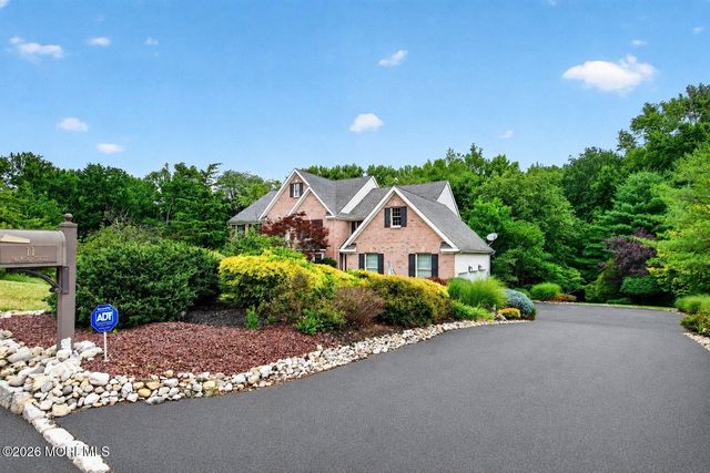 11 Palmer Circle, Millstone, NJ 08535