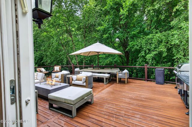 11 Palmer Circle, Millstone, NJ 08535