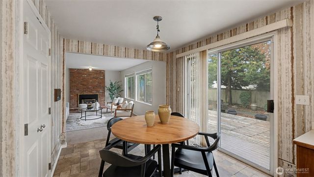 15016 SE 184th St, Renton, WA 98058