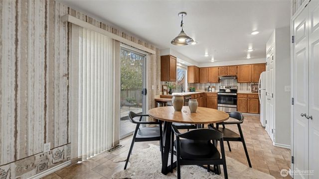 15016 SE 184th St, Renton, WA 98058