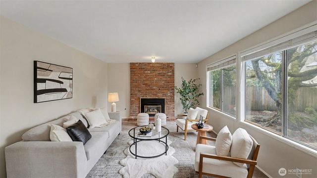 15016 SE 184th St, Renton, WA 98058