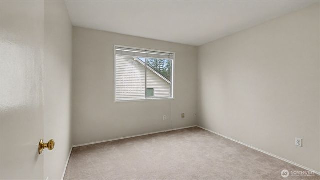 15016 SE 184th St, Renton, WA 98058