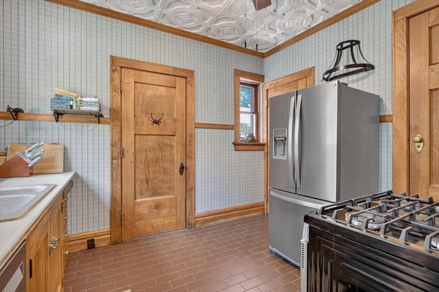 829 Church Street, Beloit, WI 53511