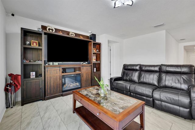 8640 SW 49TH CIRCLE, Ocala, FL 34476