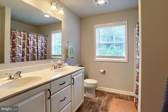 304 LEXINGTON LANE, Shippensburg, PA 17257