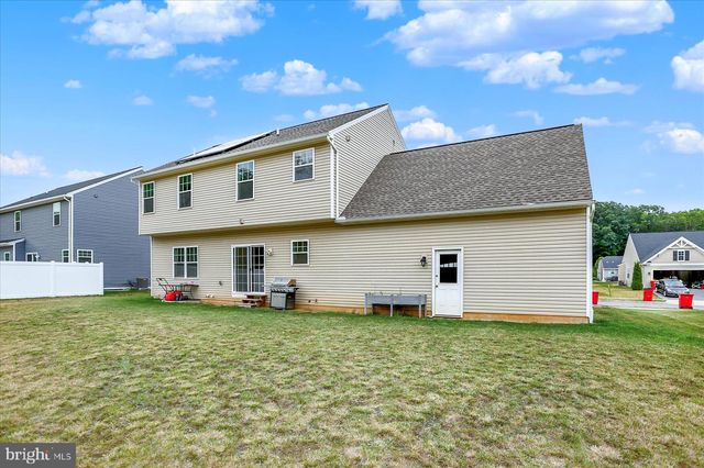 304 LEXINGTON LANE, Shippensburg, PA 17257