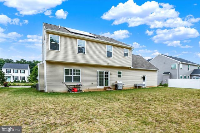 304 LEXINGTON LANE, Shippensburg, PA 17257