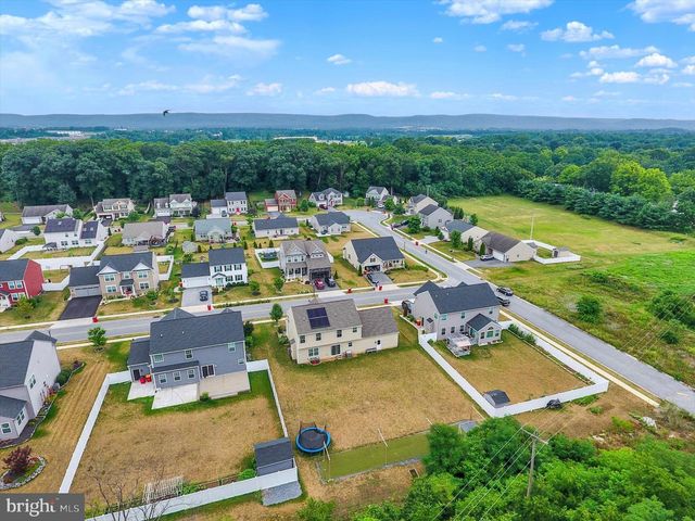 304 LEXINGTON LANE, Shippensburg, PA 17257