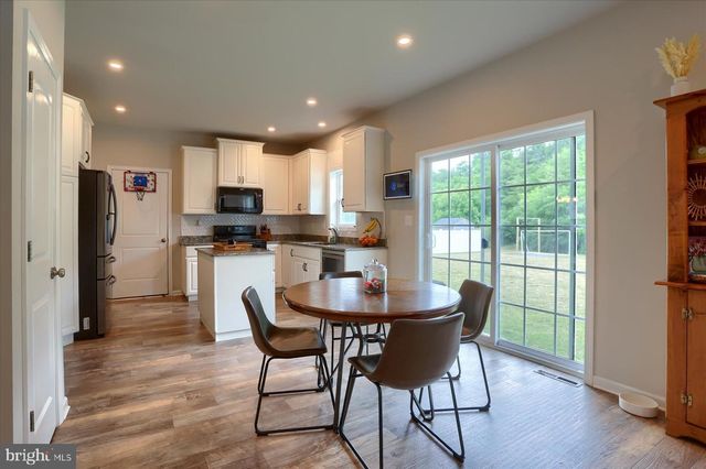 304 LEXINGTON LANE, Shippensburg, PA 17257