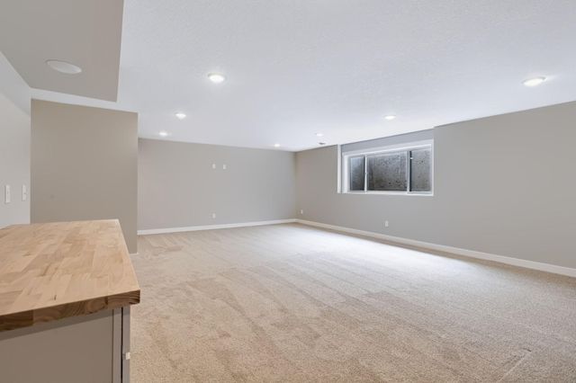 491 Elbert Drive, Hudson, WI 54016