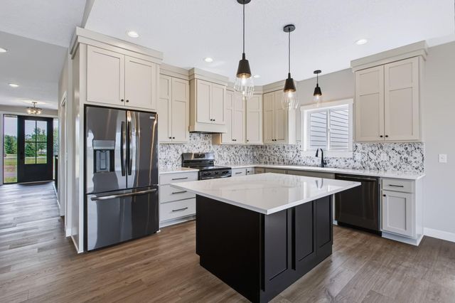 491 Elbert Drive, Hudson, WI 54016