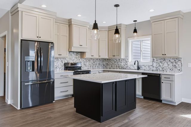 491 Elbert Drive, Hudson, WI 54016