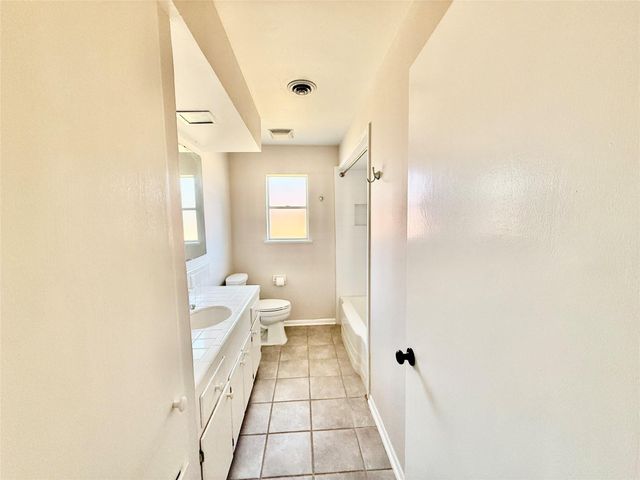 1206 Kent Street, Sweeny, TX 77480