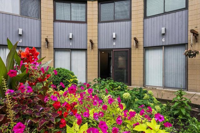 4545 W PINE STREET, Appleton, WI 54914