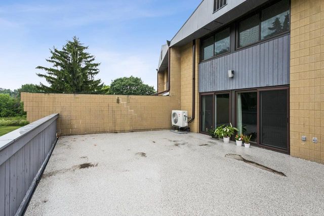 4545 W PINE STREET, Appleton, WI 54914