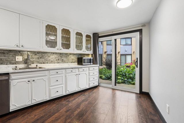 4545 W PINE STREET, Appleton, WI 54914