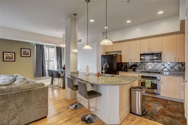 38 East Serene Avenue 306, Las Vegas, NV 89123