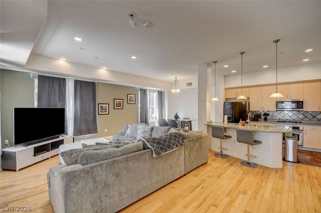 38 East Serene Avenue 306, Las Vegas, NV 89123
