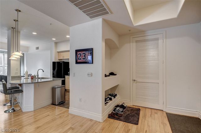 38 East Serene Avenue 306, Las Vegas, NV 89123