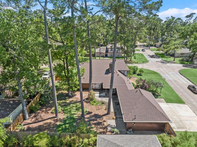 518 Magic Oaks Drive, Spring, TX 77388
