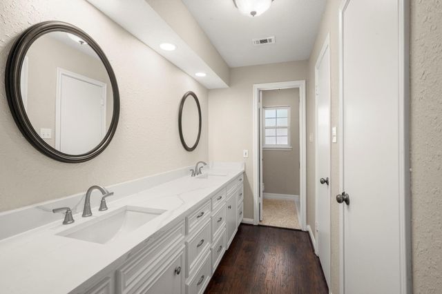 518 Magic Oaks Drive, Spring, TX 77388