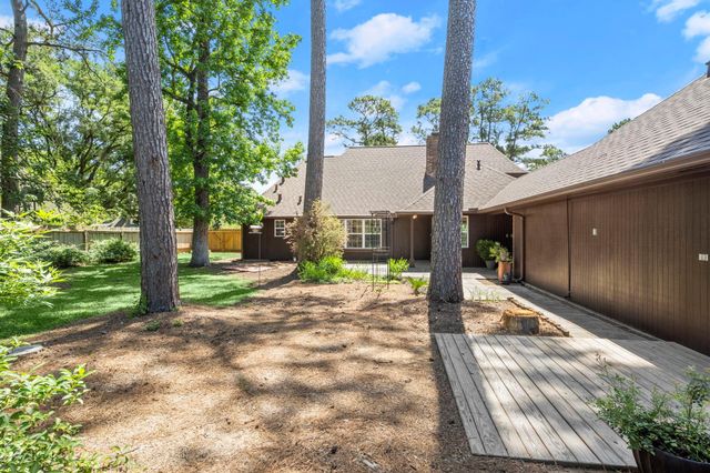 518 Magic Oaks Drive, Spring, TX 77388