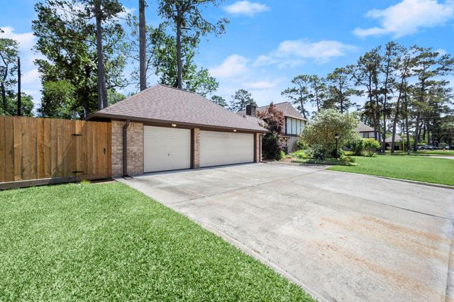 518 Magic Oaks Drive, Spring, TX 77388