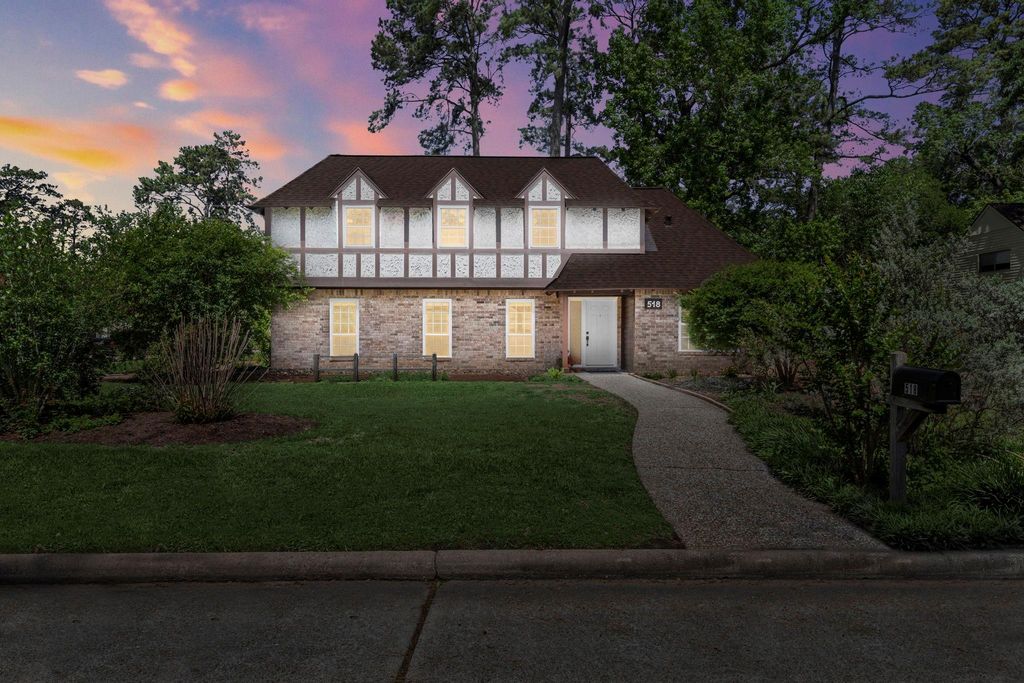 518 Magic Oaks Drive, Spring, TX 77388