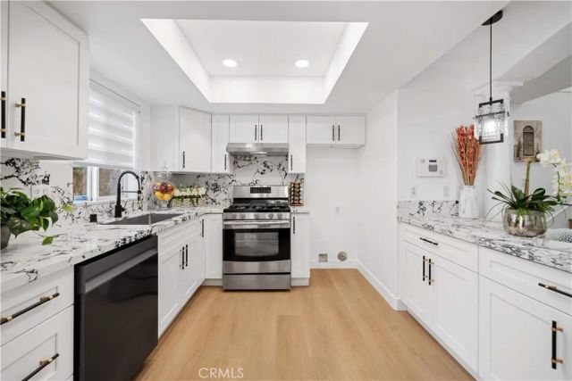 535 West D Street L, Ontario, CA 91762