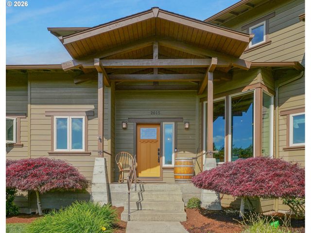 2015 LANDAGGARD Dr, Salem, OR 97304