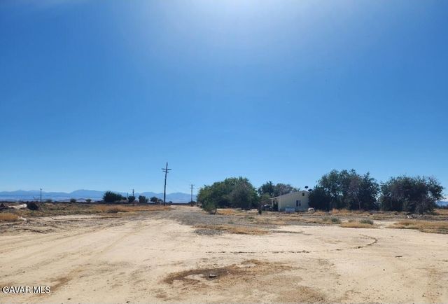 Ave D-12 Vic 92 Ste, Lancaster, CA 93535