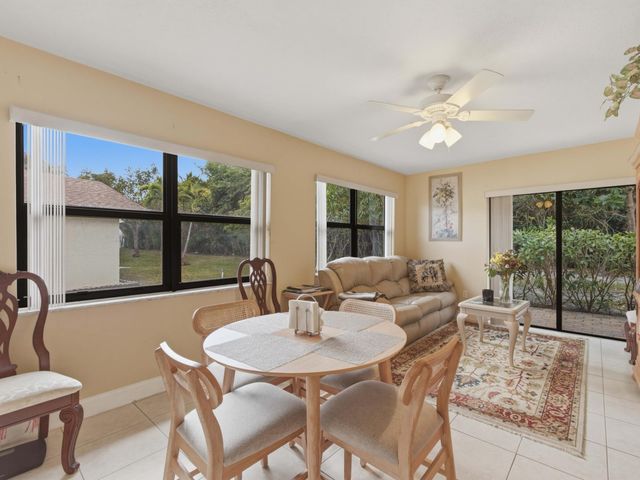 6345 Tall Cypress Circle, Greenacres, FL 33463