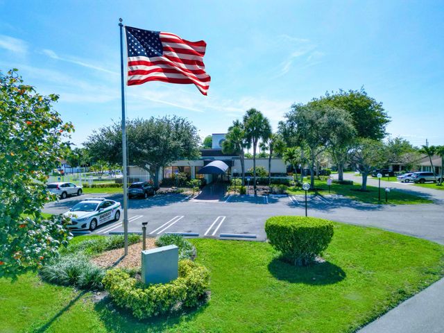 6345 Tall Cypress Circle, Greenacres, FL 33463