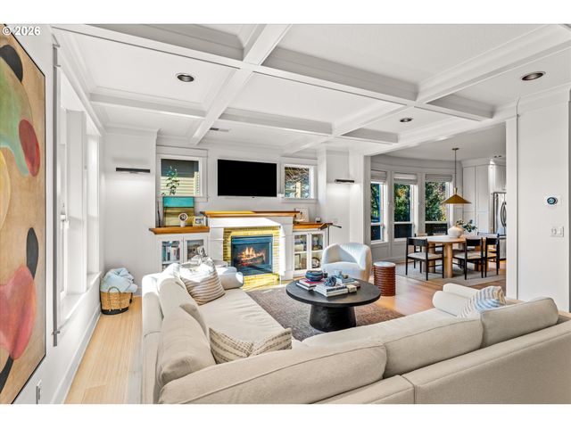 3969 N OVERLOOK Blvd B, Portland, OR 97227