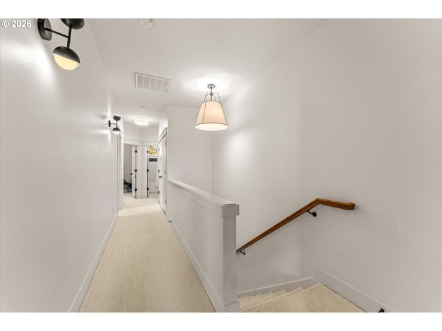 3969 N OVERLOOK Blvd B, Portland, OR 97227