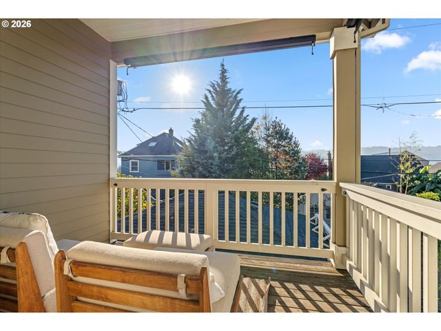 3969 N OVERLOOK Blvd B, Portland, OR 97227