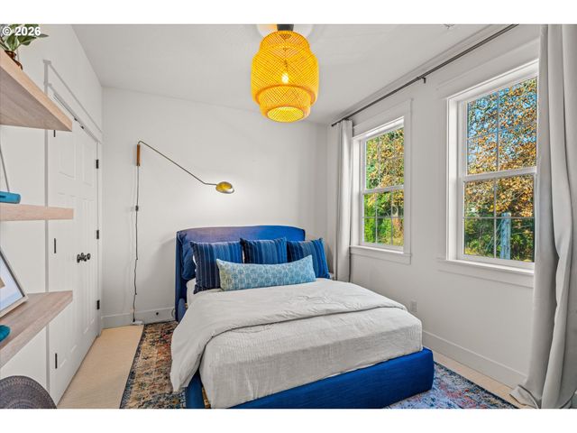 3969 N OVERLOOK Blvd B, Portland, OR 97227