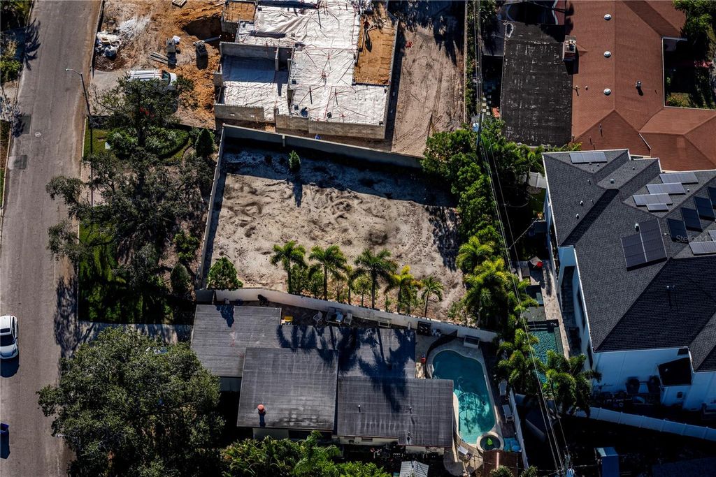 Image 3 of property listing at 622 DANUBE AVENUE, Tampa, FL 33606