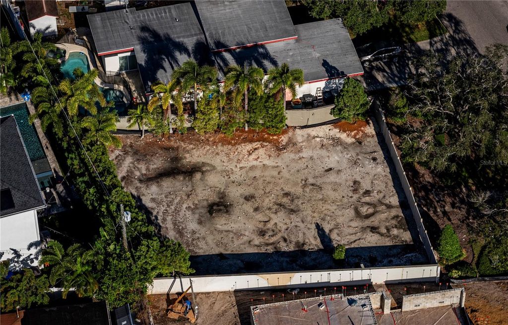 Image 4 of property listing at 622 DANUBE AVENUE, Tampa, FL 33606