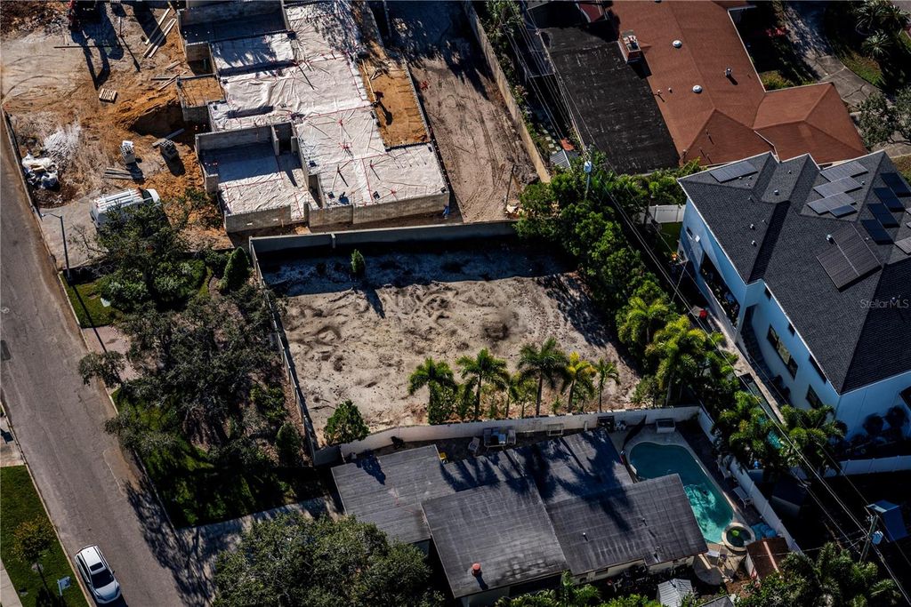 Image 6 of property listing at 622 DANUBE AVENUE, Tampa, FL 33606