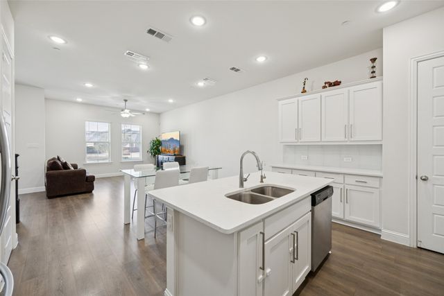 12986 Jk Ojha Street, Farmers Branch, TX 75234