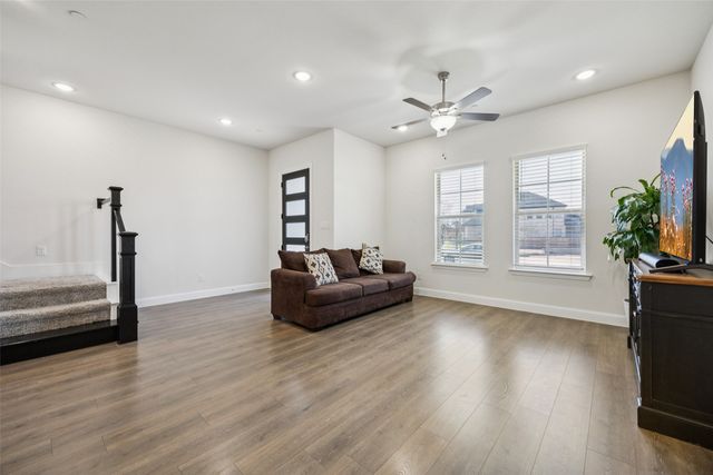 12986 Jk Ojha Street, Farmers Branch, TX 75234